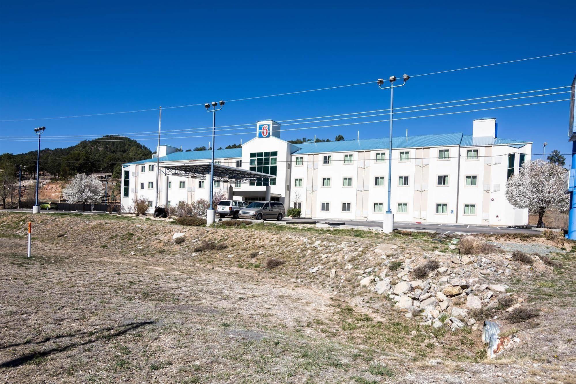 Hotel 6-ruidoso, Nm 2*