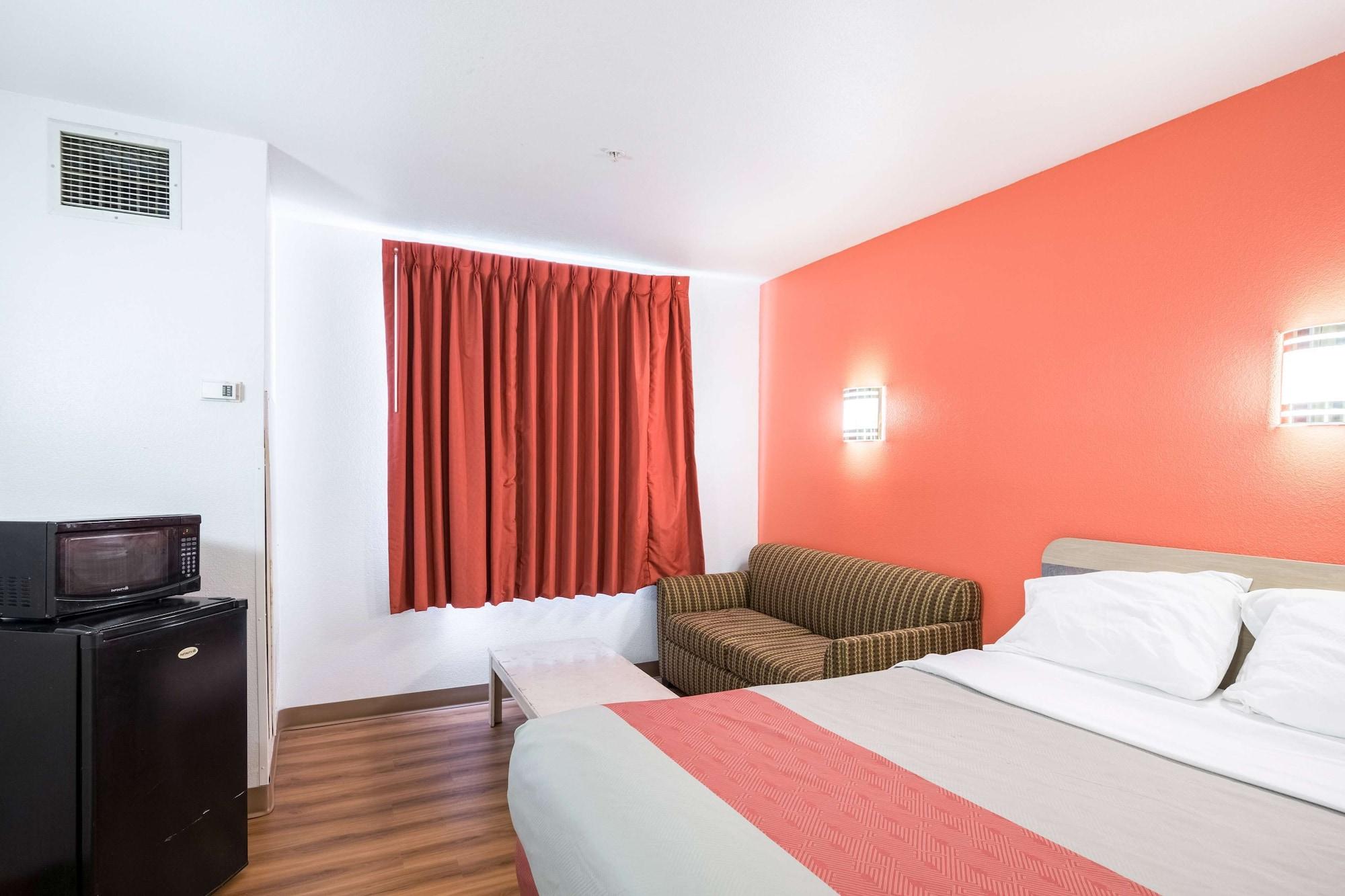Hotel 6-ruidoso, Nm 2*